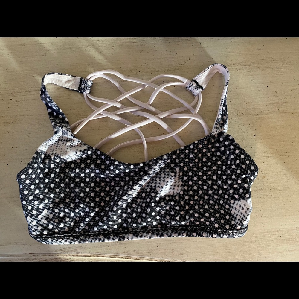 Lululemon free to be wild bra